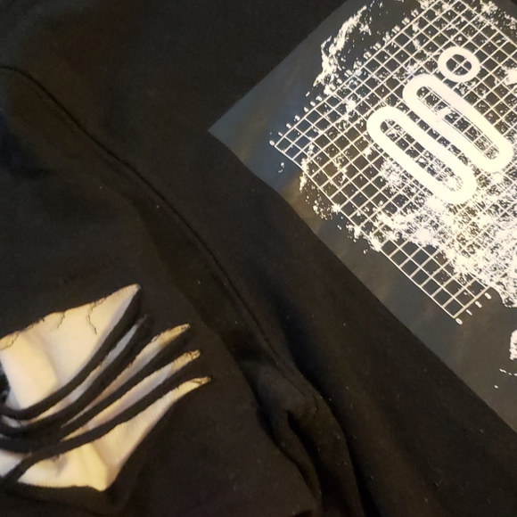 CARBON BRAND black distressed long t-shirt - Picture 3 of 5